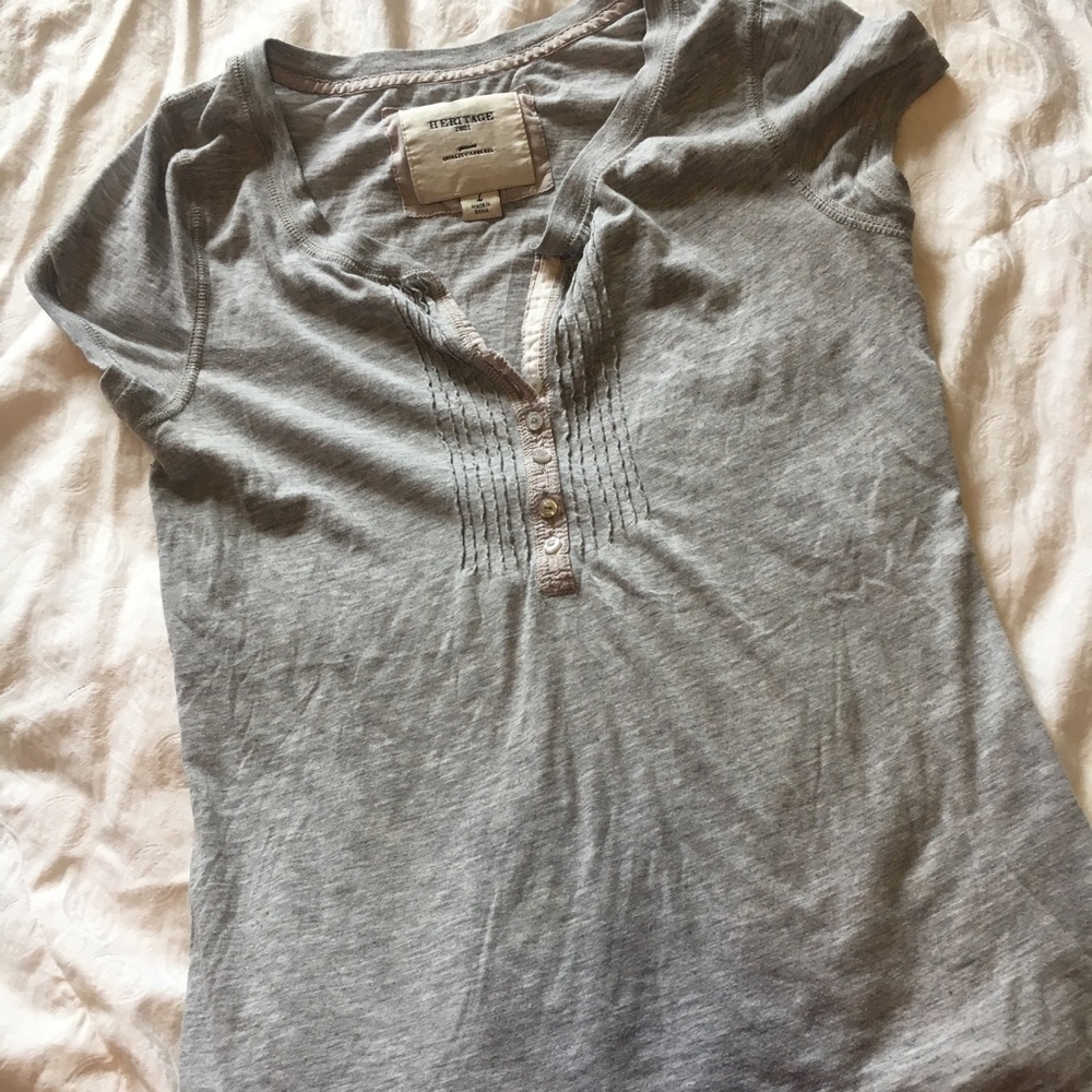 Gray t-shirt